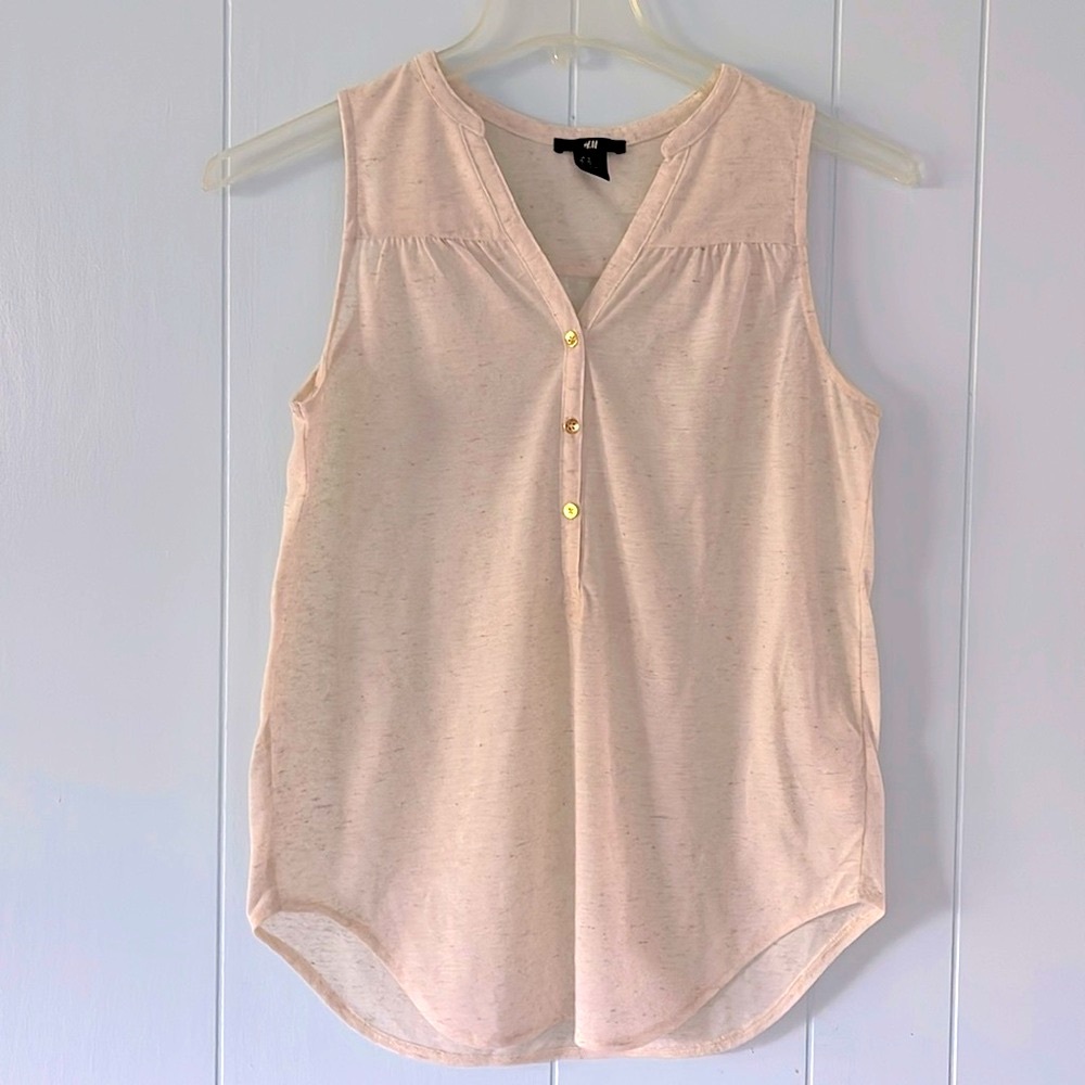 🎈3/$20 H&M cream sleeveless top
